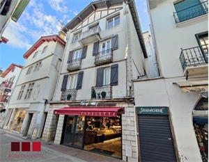 t2 à la vente -   64500  SAINT JEAN DE LUZ, surface 35 m2 vente t2 - UBI445300802